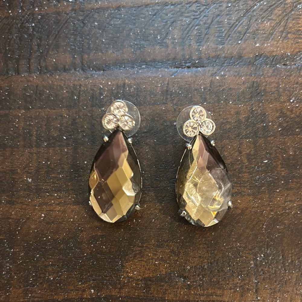 Elegant Gold and Brown Teardrop Earrings